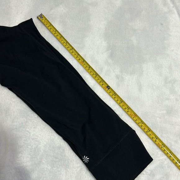 Athleta Relay black Capri cropped leggings - Picture 11 of 11